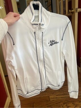 Nike White Zip-Up Jacket with Navy Trim